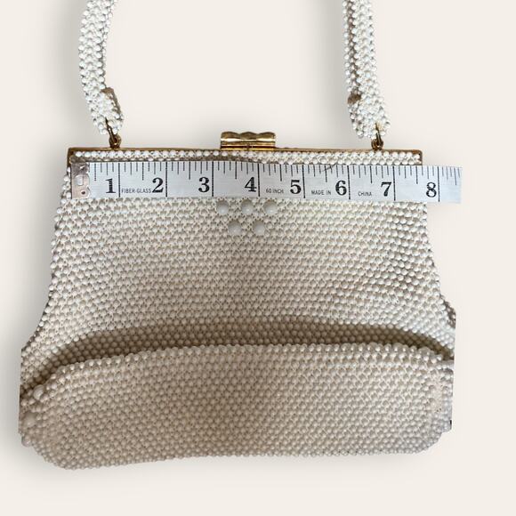 vintage ivory clam shell beaded Hand bag - Picture 4 of 7